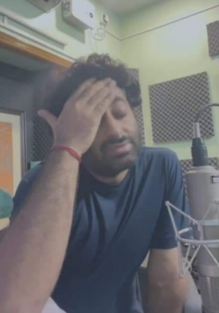 Arijit Singh Support with Song on R G Kar Case