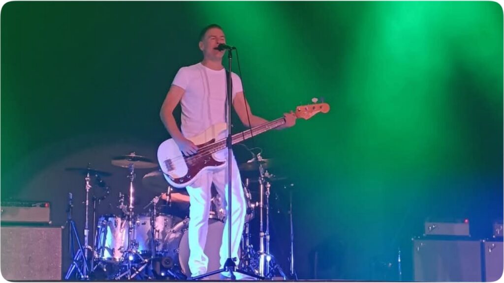 Bryan Adams Explores Kolkata